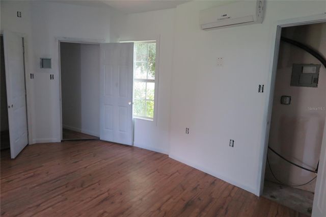 105 SE 1ST AVENUE, Lake Butler, FL 32054