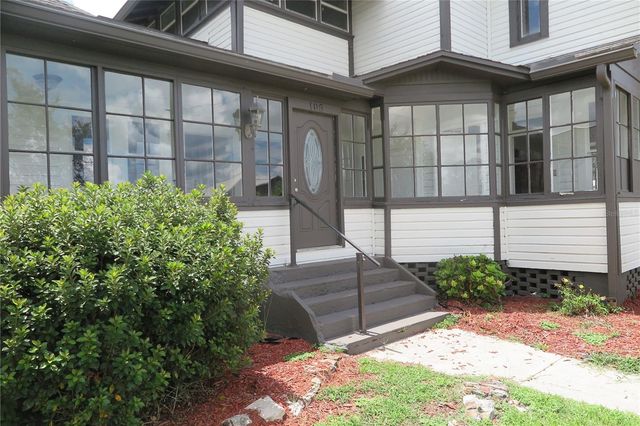 105 SE 1ST AVENUE, Lake Butler, FL 32054