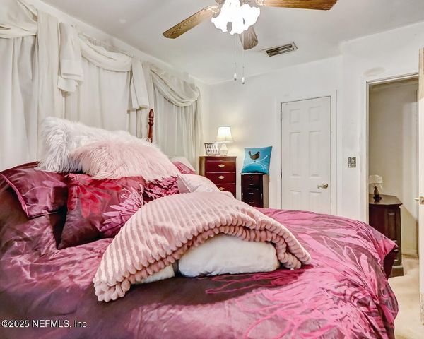 4519 BIRKENHEAD Road, Jacksonville, FL 32210