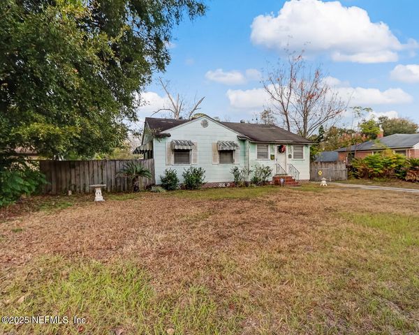 4519 BIRKENHEAD Road, Jacksonville, FL 32210