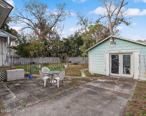 4519 BIRKENHEAD Road, Jacksonville, FL 32210