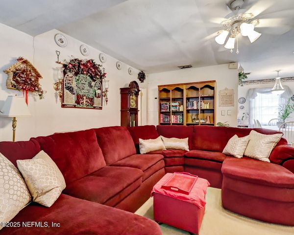 4519 BIRKENHEAD Road, Jacksonville, FL 32210