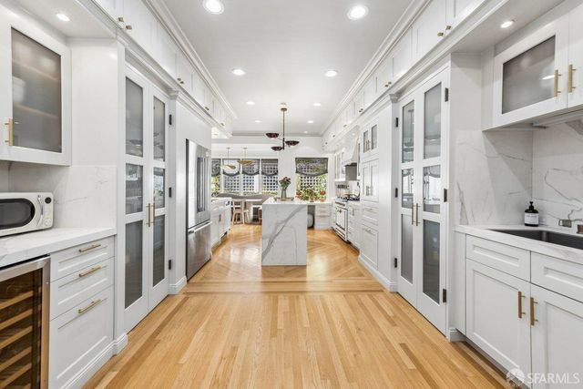 2196 Jackson Street, San Francisco, CA 94115