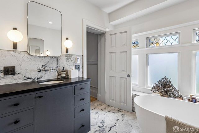 2196 Jackson Street, San Francisco, CA 94115