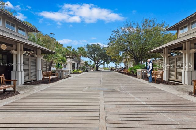 104 Cordillo Pkwy Apt B8, Hilton Head Island, SC 29928