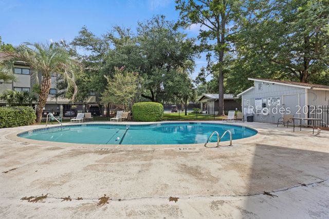 104 Cordillo Pkwy Apt B8, Hilton Head Island, SC 29928