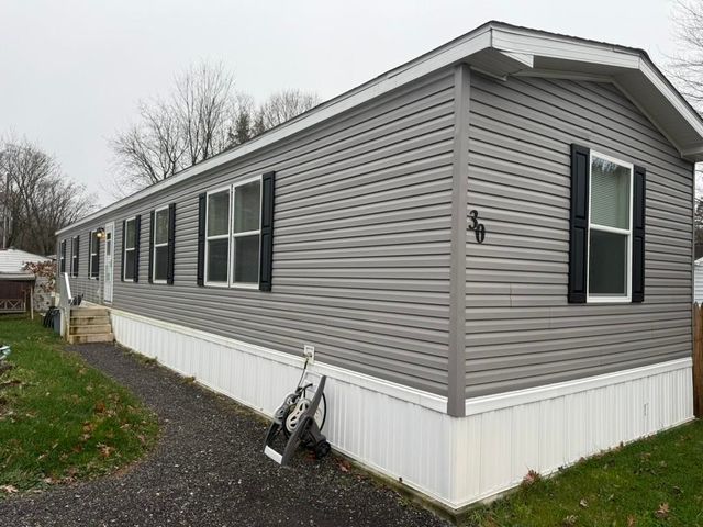 30 Hill Top Circle, Richmond, VT 05477