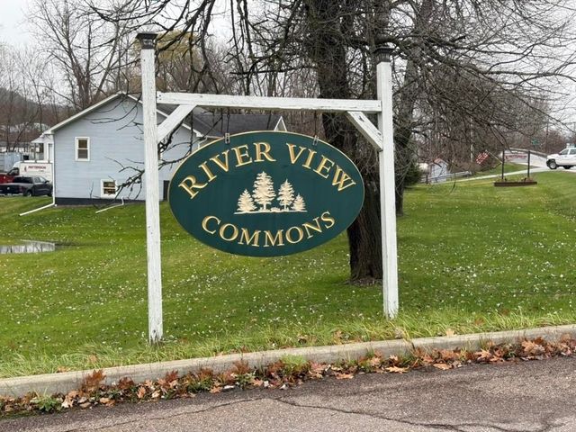 30 Hill Top Circle, Richmond, VT 05477