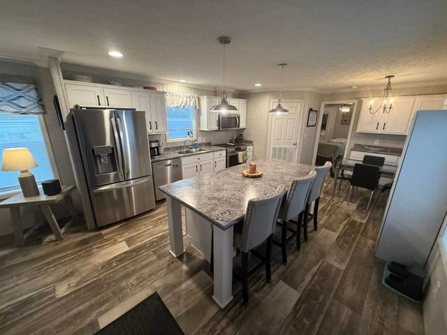 30 Hill Top Circle, Richmond, VT 05477