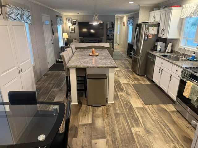 30 Hill Top Circle, Richmond, VT 05477