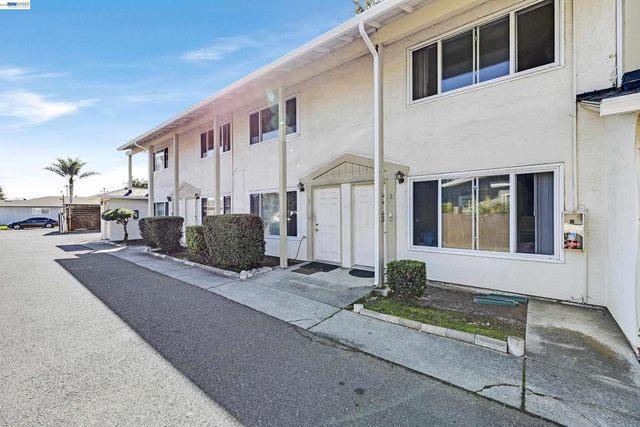 4560 Thornton Avenue, Fremont, CA 94536