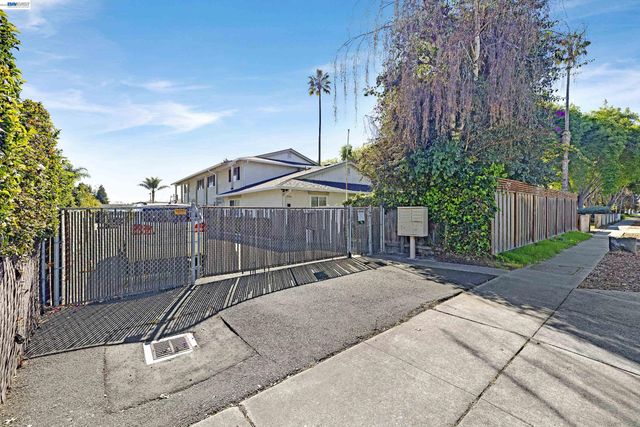 4560 Thornton Avenue, Fremont, CA 94536