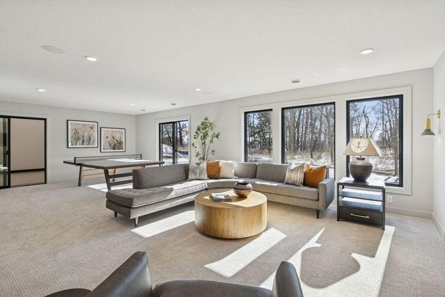 3613 Knightsbridge Trail N, Lake Elmo, MN 55042