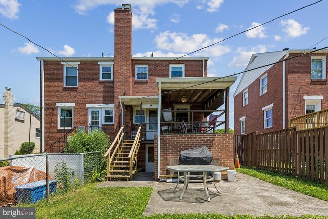 2134 S POLLARD ST, Arlington, VA 22204