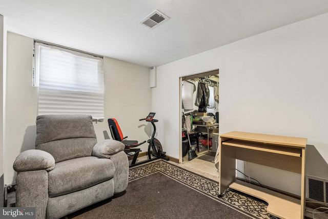 2134 S POLLARD ST, Arlington, VA 22204