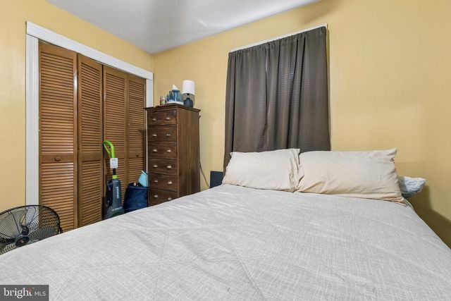 2134 S POLLARD ST, Arlington, VA 22204