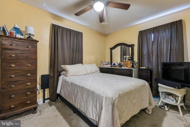 2134 S POLLARD ST, Arlington, VA 22204