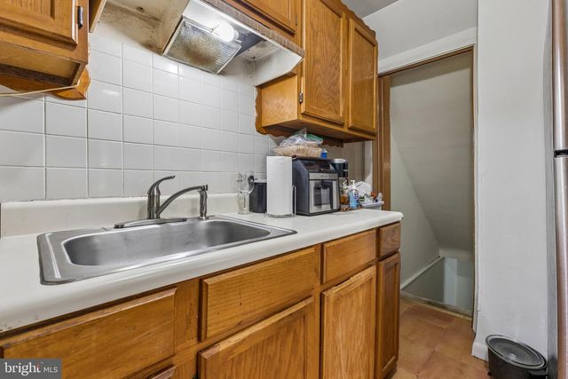 2134 S POLLARD ST, Arlington, VA 22204