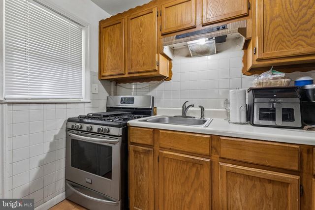 2134 S POLLARD ST, Arlington, VA 22204