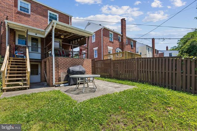 2134 S POLLARD ST, Arlington, VA 22204