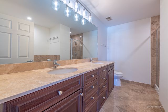 520 N Halsted Street 516, Chicago, IL 60642