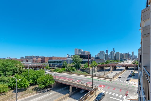 520 N Halsted Street 516, Chicago, IL 60642