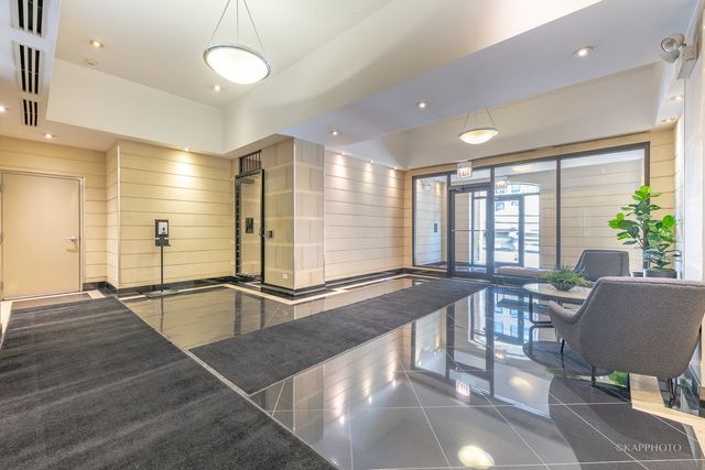 520 N Halsted Street 516, Chicago, IL 60642