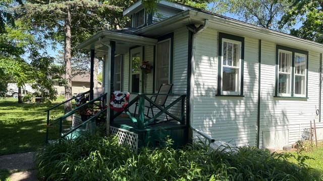 W862 Florence ROAD, Genoa City, WI 53128