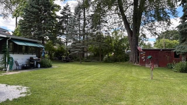 W862 Florence ROAD, Genoa City, WI 53128