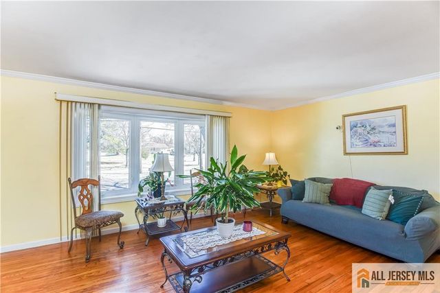 49 Ernston Road, Sayreville, NJ 08859