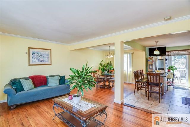 49 Ernston Road, Sayreville, NJ 08859