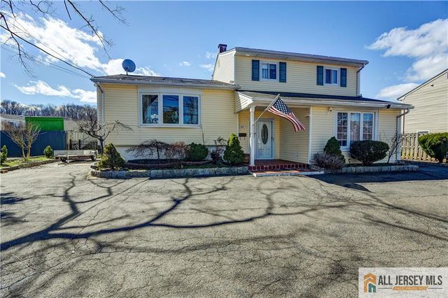 49 Ernston Road, Sayreville, NJ 08859