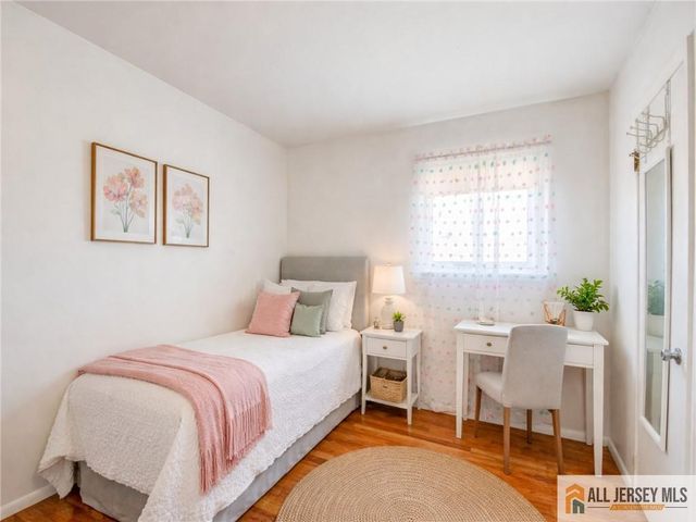 49 Ernston Road, Sayreville, NJ 08859