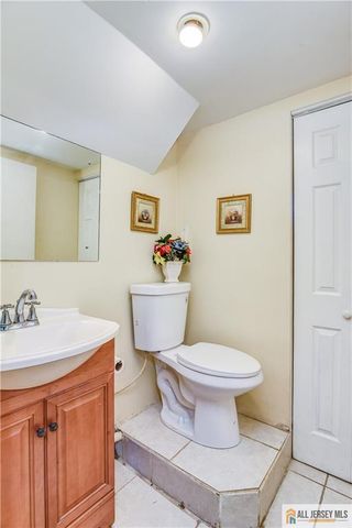 49 Ernston Road, Sayreville, NJ 08859