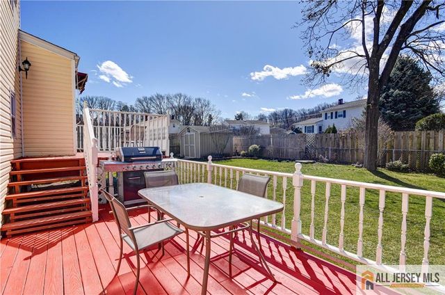 49 Ernston Road, Sayreville, NJ 08859