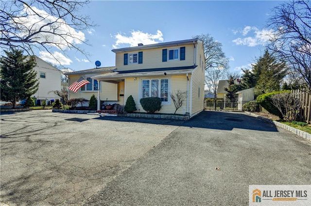 49 Ernston Road, Sayreville, NJ 08859
