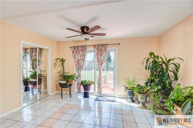 49 Ernston Road, Sayreville, NJ 08859