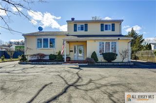 49 Ernston Road, Sayreville, NJ 08859
