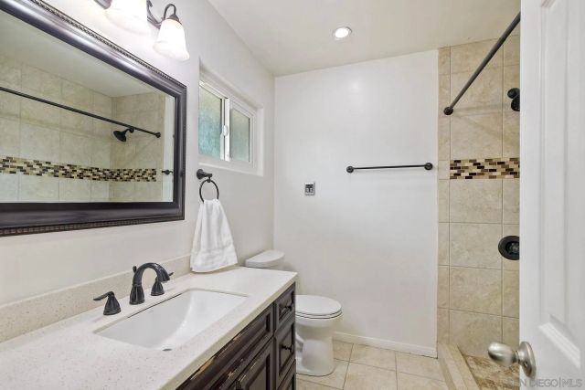 1572 Tibidabo Drive, Escondido, CA 92027