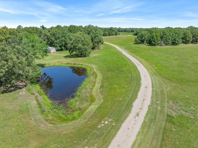 2408 Vz County Road 3104, Edgewood, TX 75117