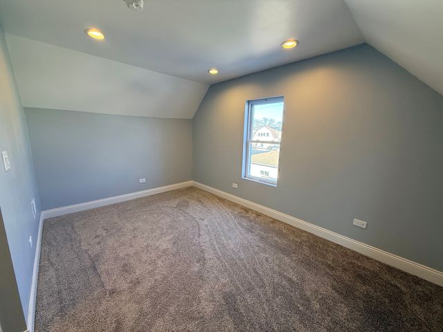 1029 N Keystone Avenue, Chicago, IL 60651