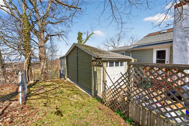19 Samstag Avenue, Ossining, NY 10562