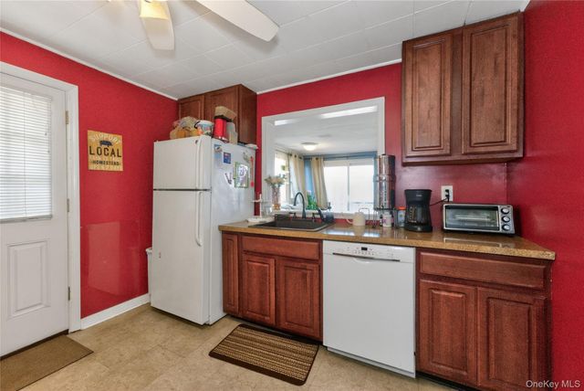 19 Samstag Avenue, Ossining, NY 10562