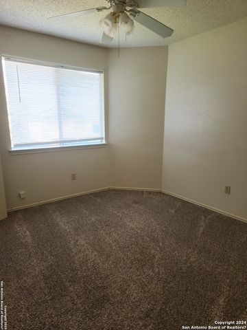 11427 Long Trail, San Antonio, TX 78245