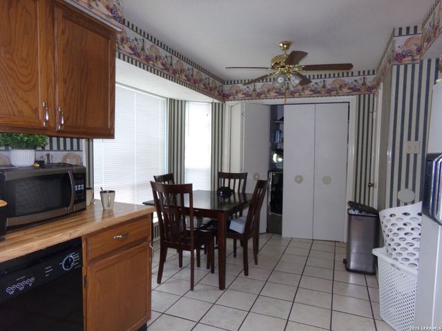 11427 Long Trail, San Antonio, TX 78245