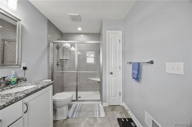 6114 Wildwood Way, Lockport Town, NY 14094