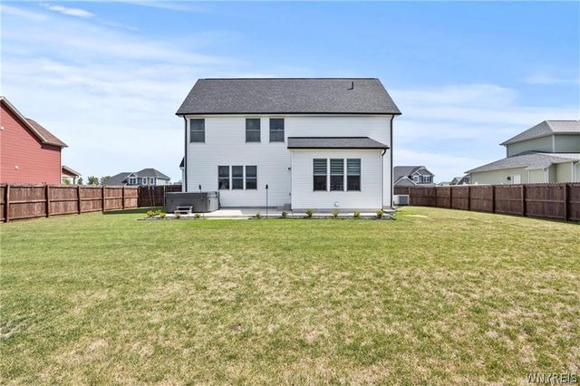 6114 Wildwood Way, Lockport Town, NY 14094