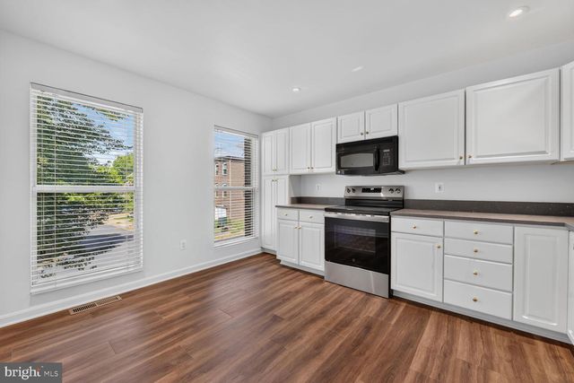 12054 EDGEMERE CIR, Reston, VA 20190
