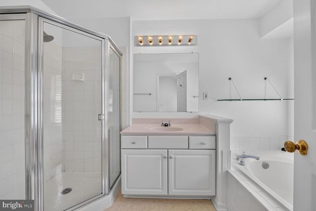12054 EDGEMERE CIR, Reston, VA 20190