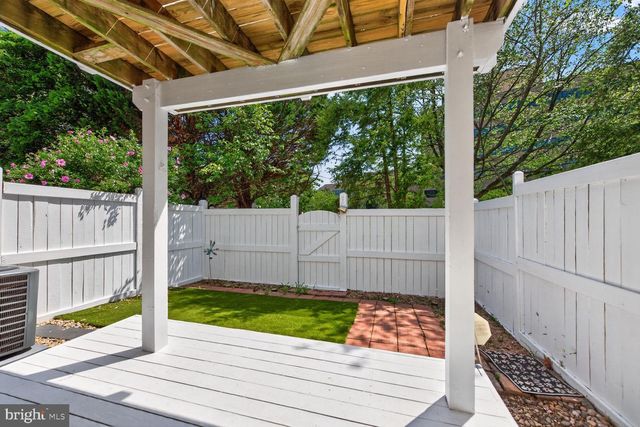 12054 EDGEMERE CIR, Reston, VA 20190